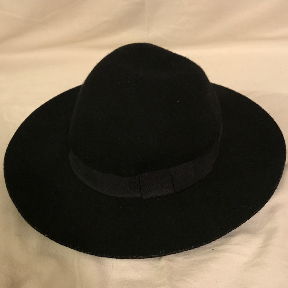 Black Floppy Hat